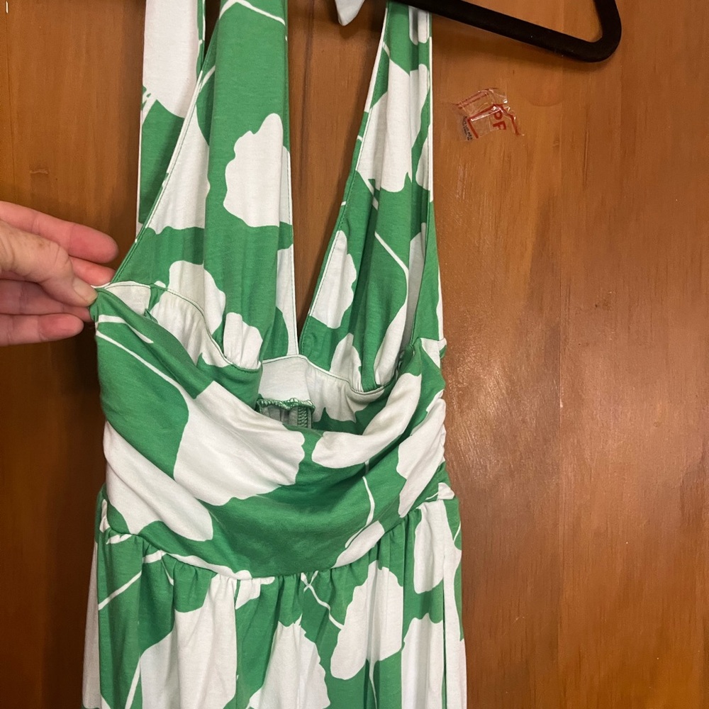 🆕. Diane Von Furstenberg Greenand White Halter Jumpsuit. XXS - Picture 2 of 7